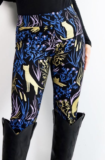 Cattails Leggings - Thief and Bandit