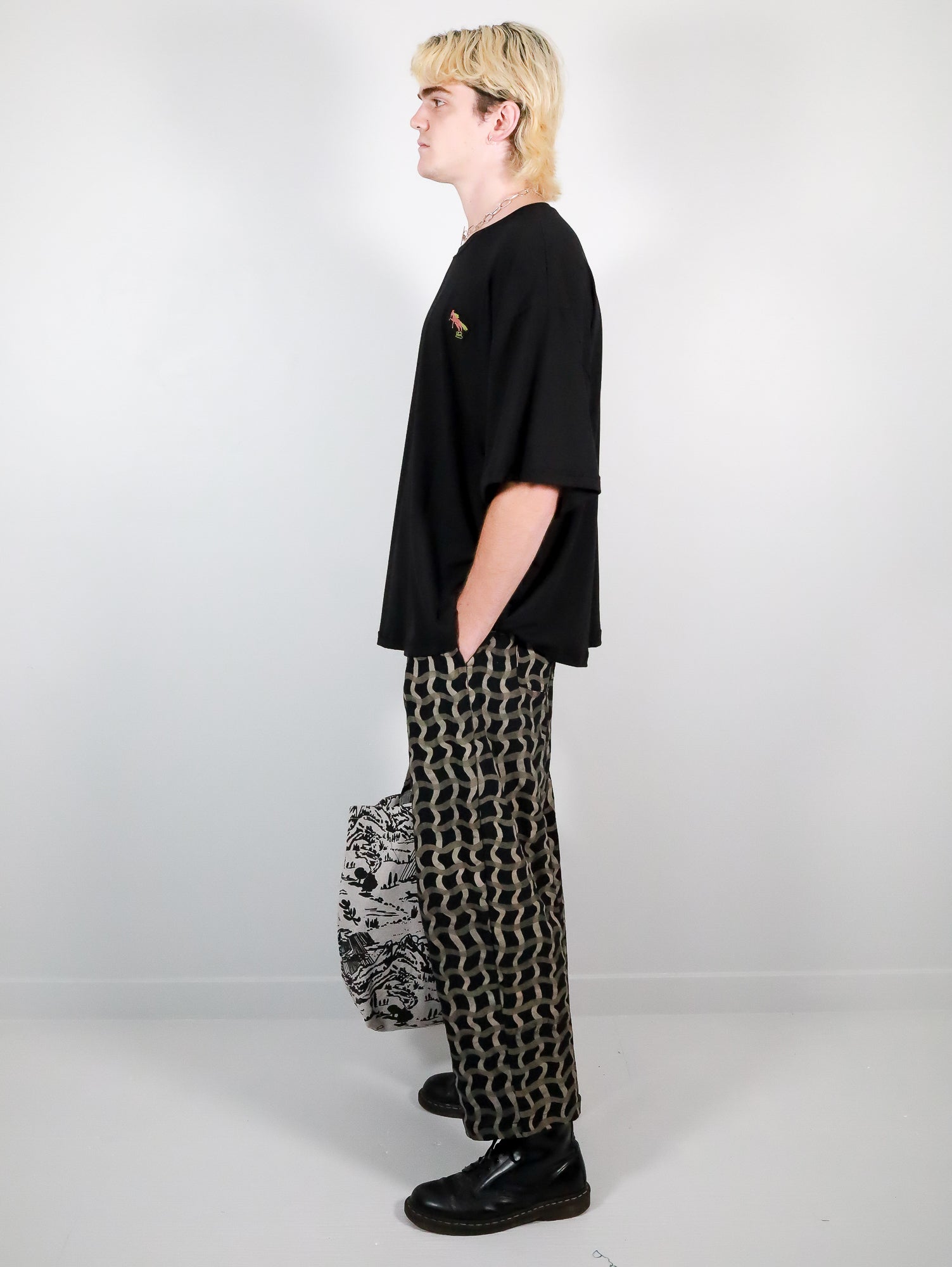 Black Loose Tee - Thief and Bandit