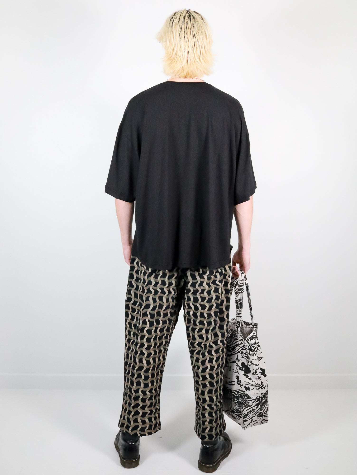 Black Loose Tee - Thief and Bandit