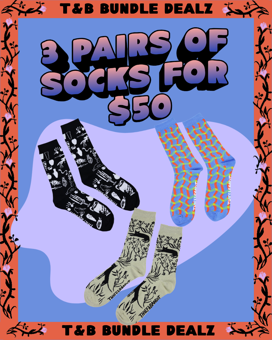 ACCESSORIES & MORE > Socks