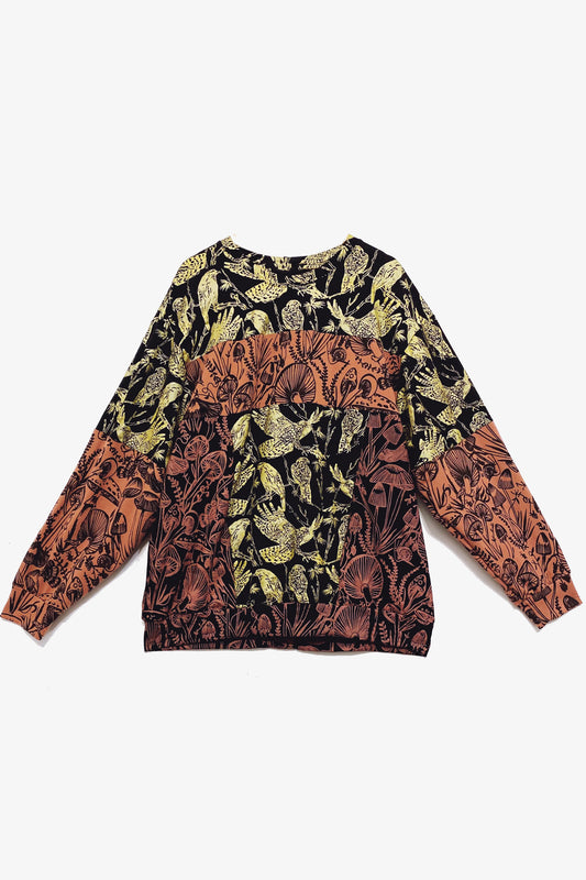 Unisex Patchwork Sweatshirt in Gold on Black Birds of Prey/Shroom Size 2 (Fits Large-XL)