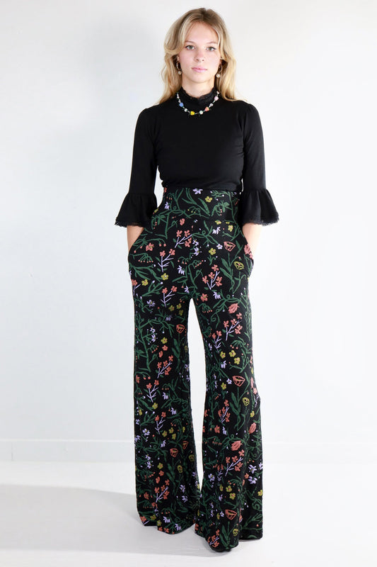 Dawn Belladonna High Waisted Wide Leg Pants in Large