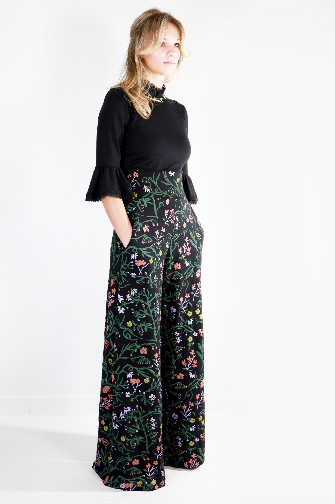 Dawn Belladonna High Waisted Wide Leg Pants S