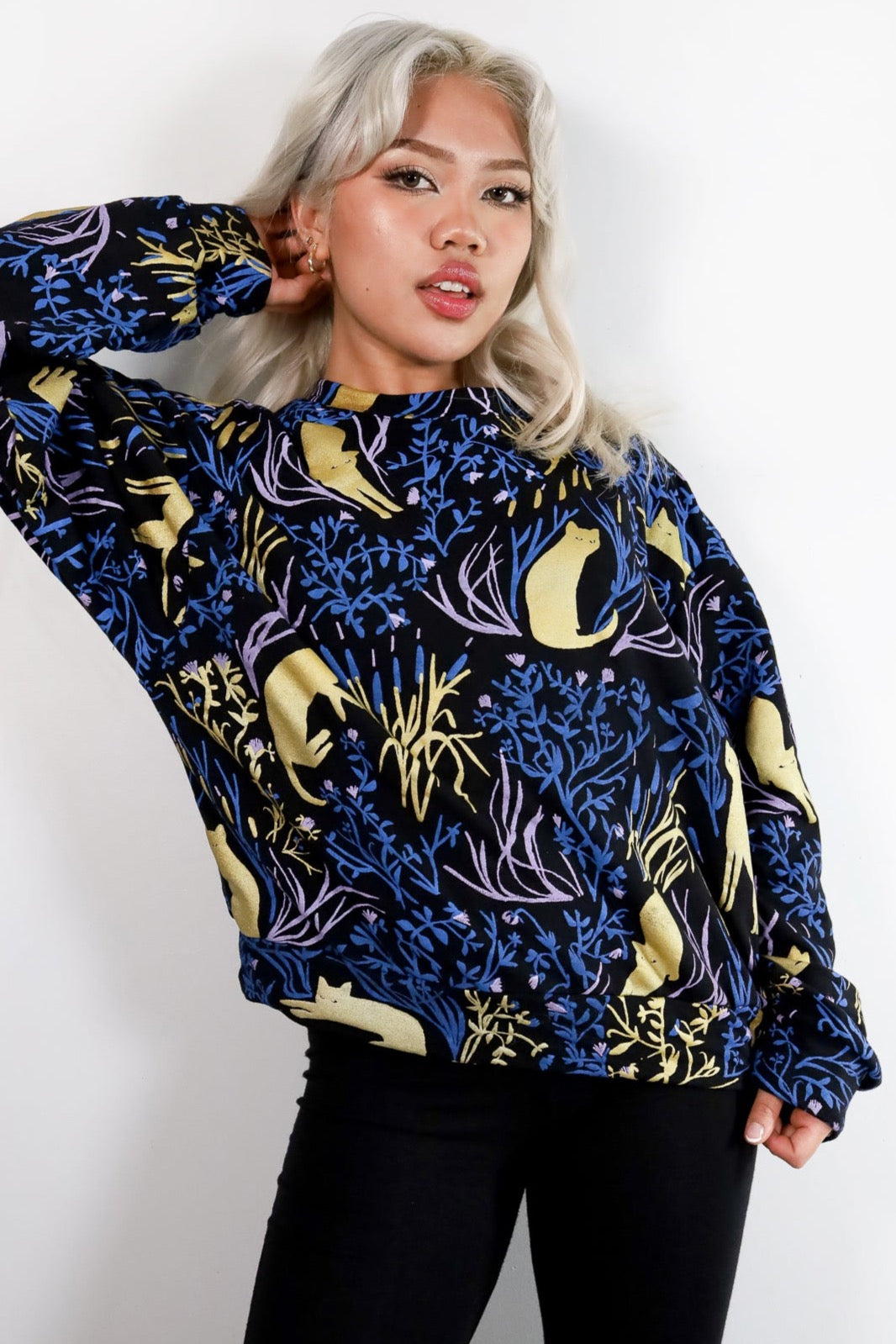 Cropped Cattails Sweatshirt - Thief and Bandit