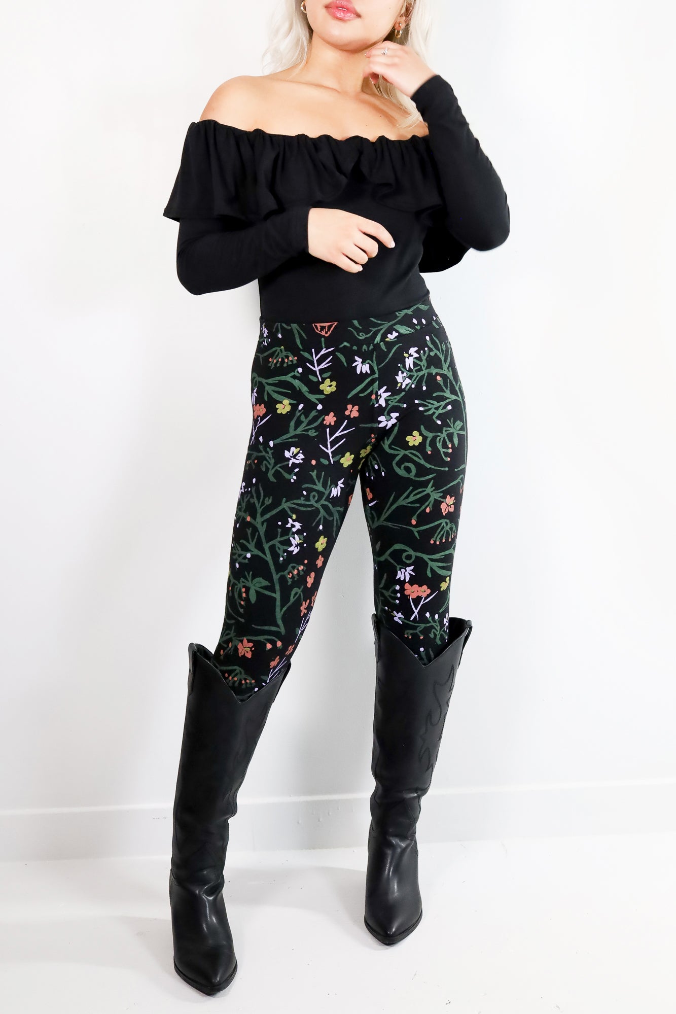 Dawn Belladonna Leggings - Thief and Bandit