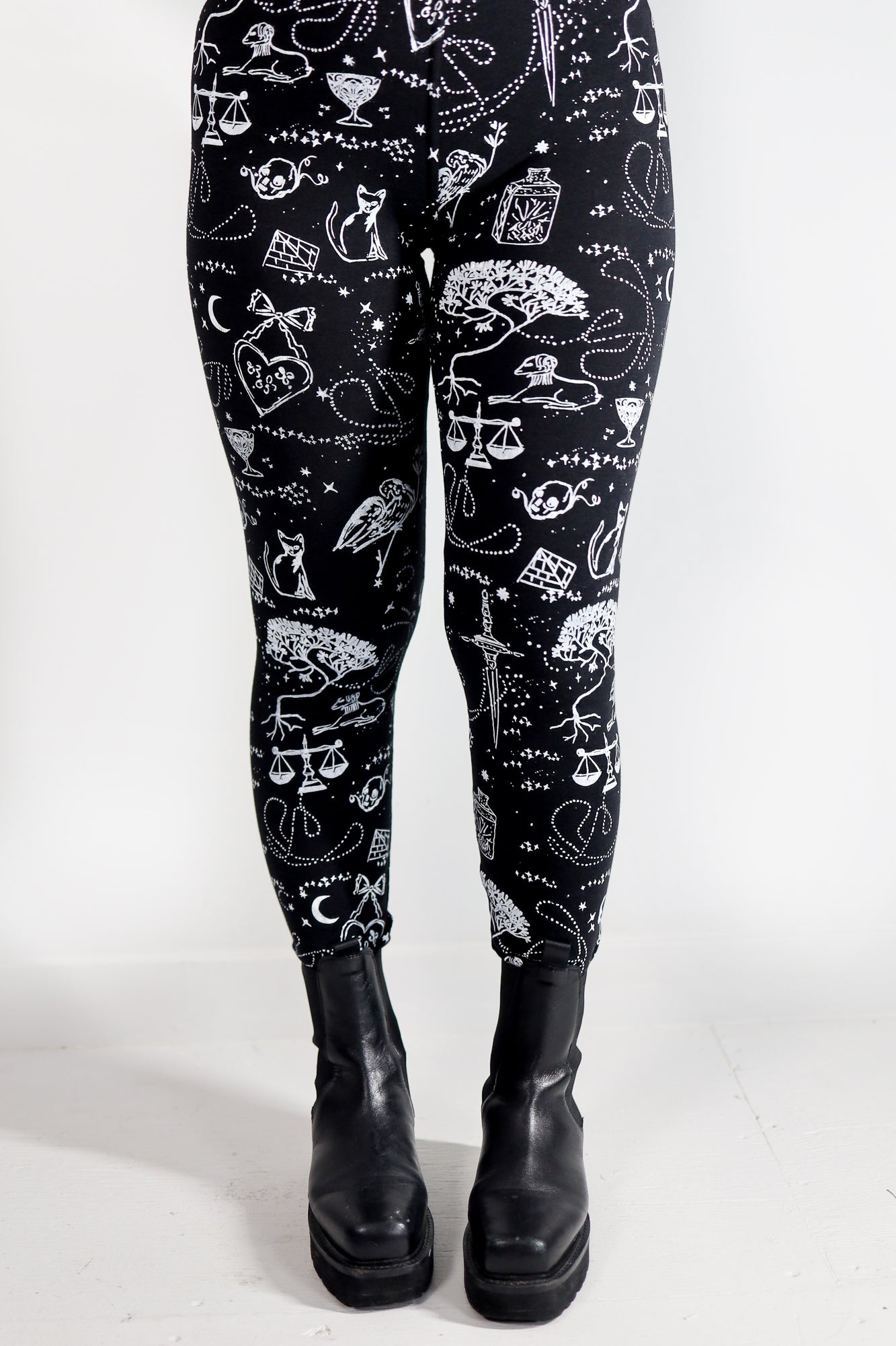 Spellbound Leggings - Thief and Bandit