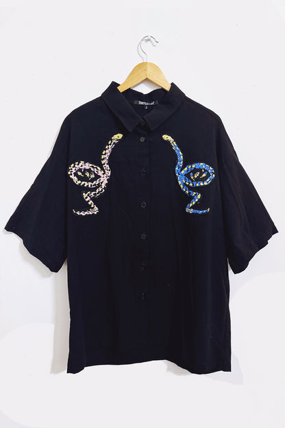 Snake Appliqué Unisex Crepe Button Up in Size 2