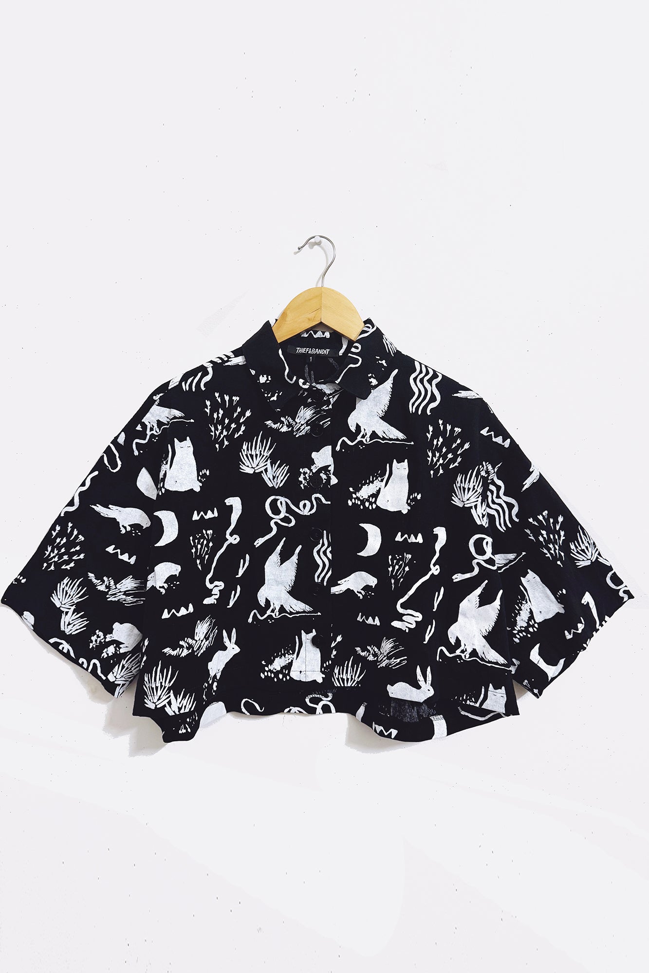 Black and White Specimen Cropped Crêpe Button Up in size 1 and 2