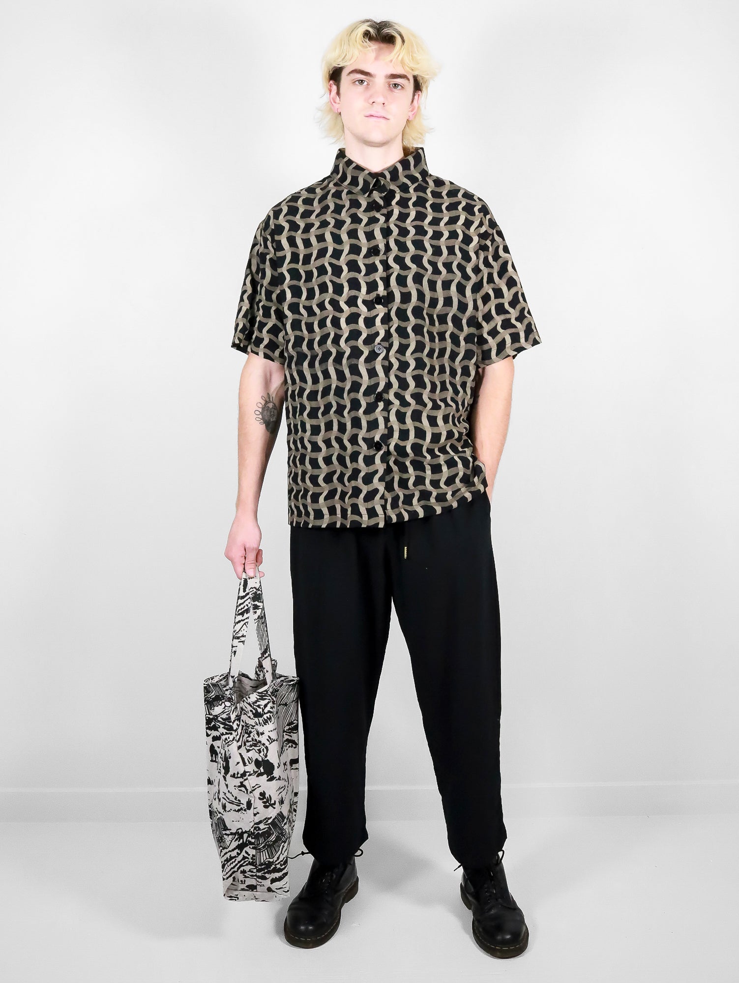 Wavy Plaid Crêpe Button Up - Thief and Bandit
