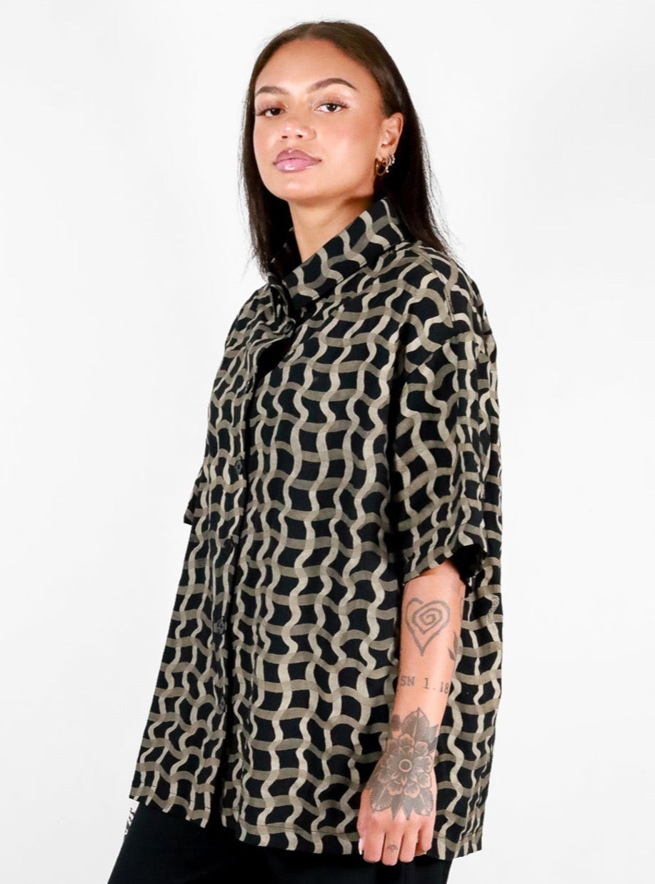 Wavy Plaid Crêpe Button Up - Thief and Bandit